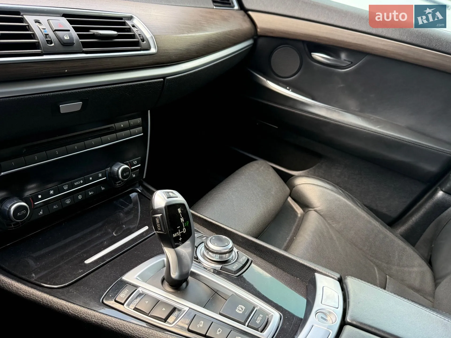 2010 BMW 5er - мініатюра 45