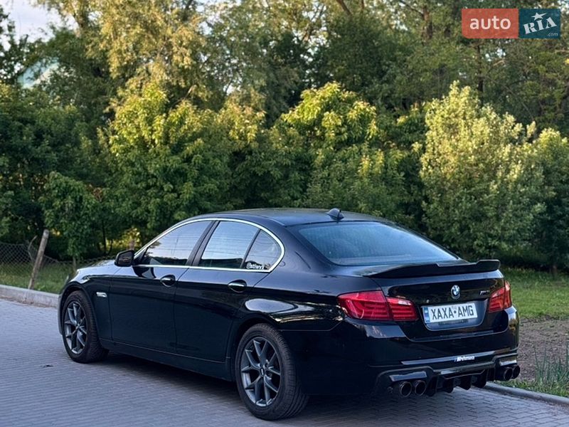 Седан BMW 5 Series 2012 в Мостиске