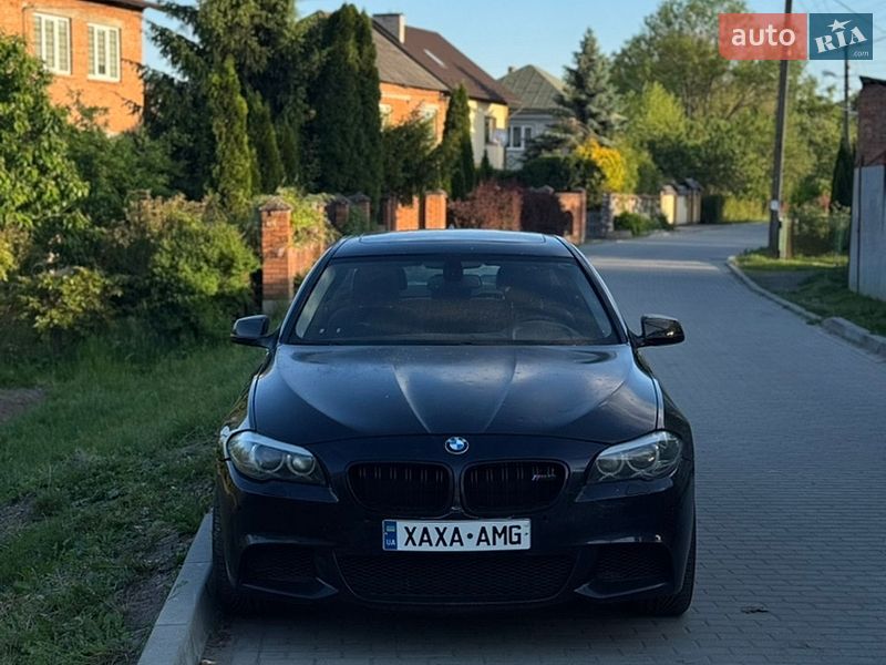Седан BMW 5 Series 2012 в Мостиске