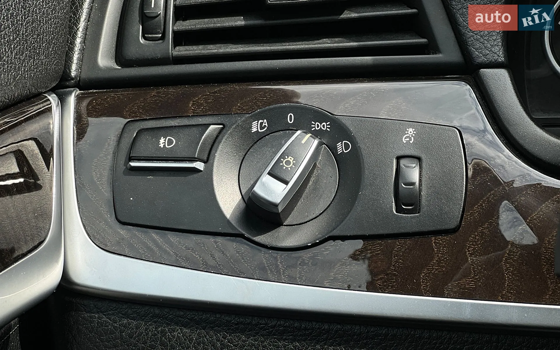 2014 BMW 5er - мініатюра 19