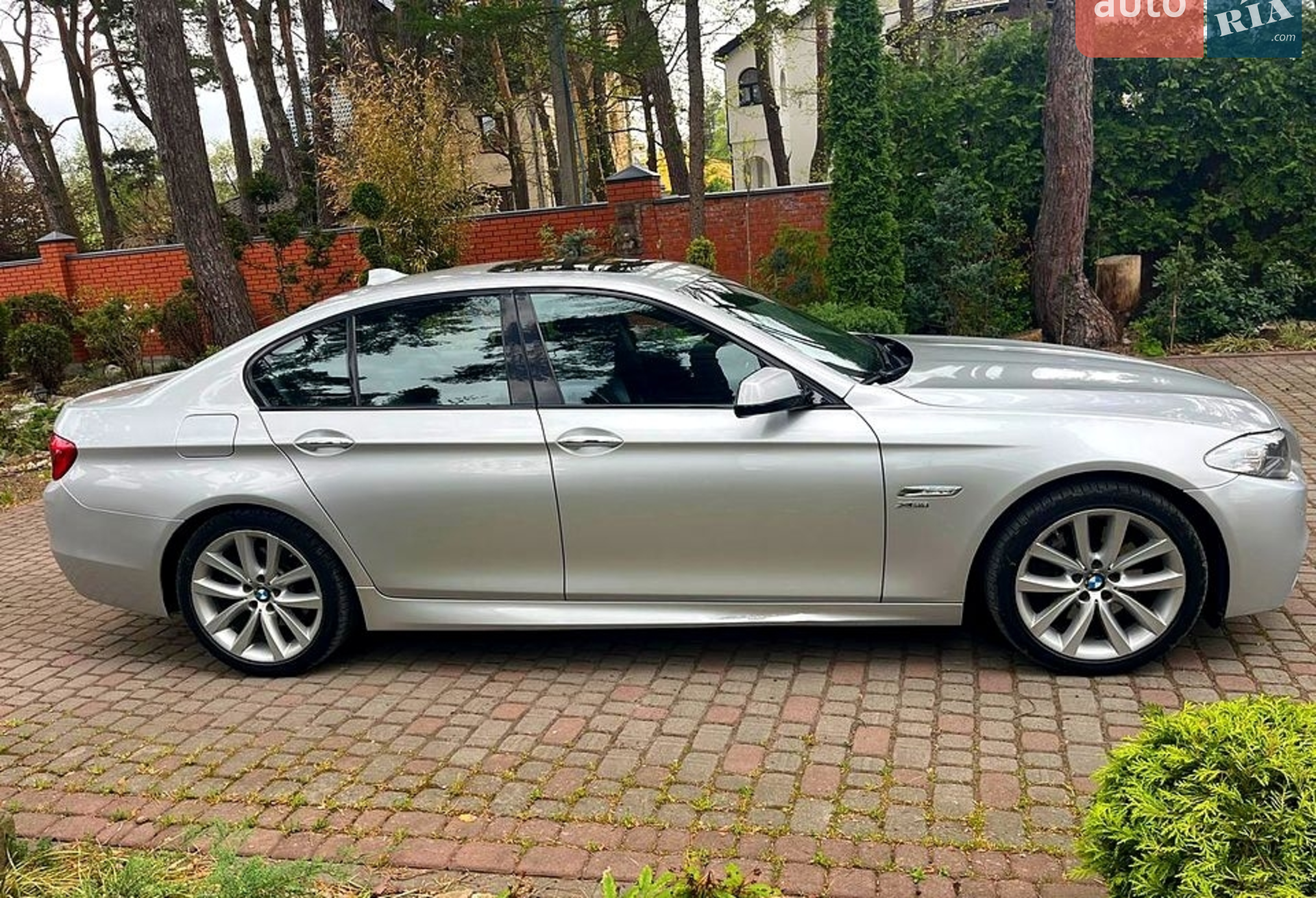 2011 BMW 5er - фото 1