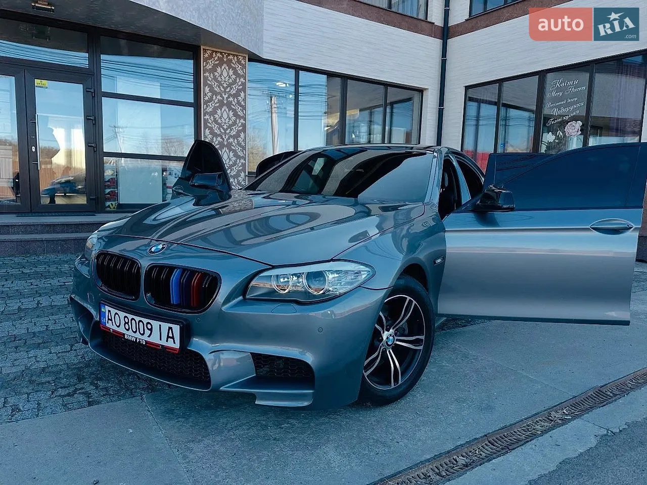 2010 BMW 5er - мініатюра 23