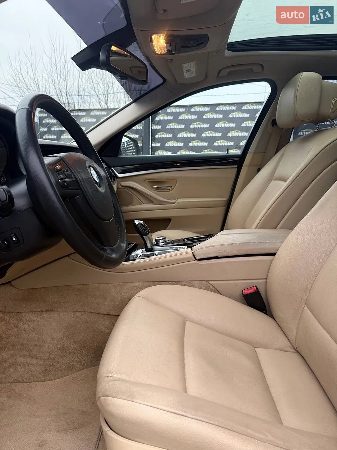 2012 BMW 5er - мініатюра 12