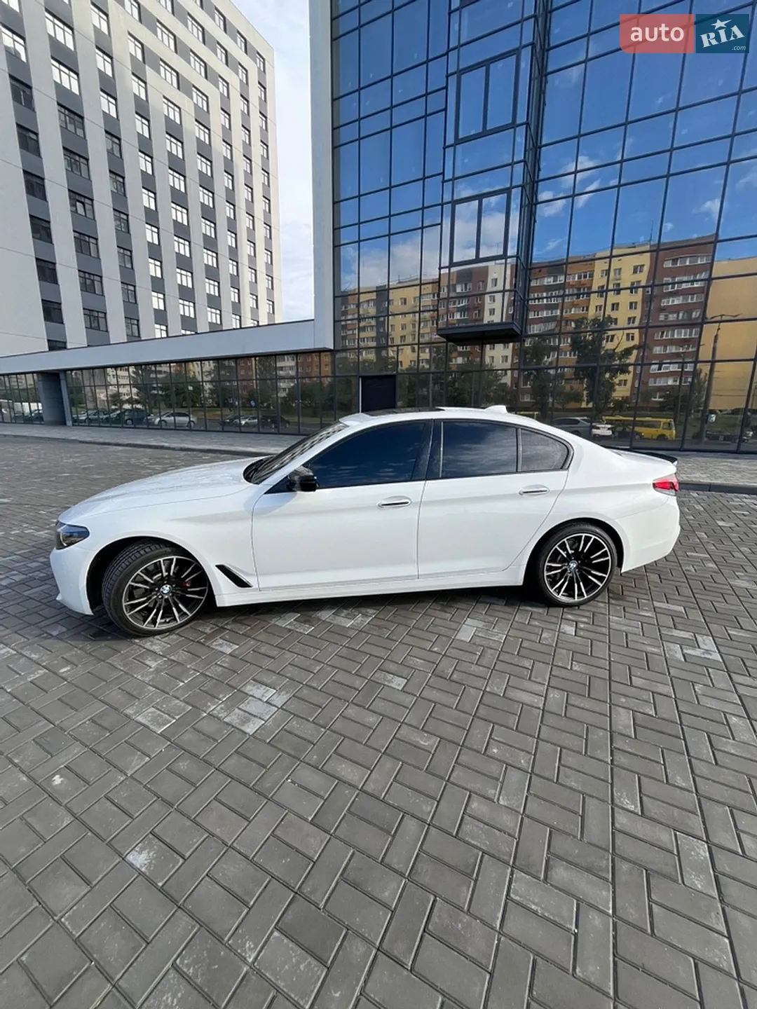 2017 BMW 5er - мініатюра 3