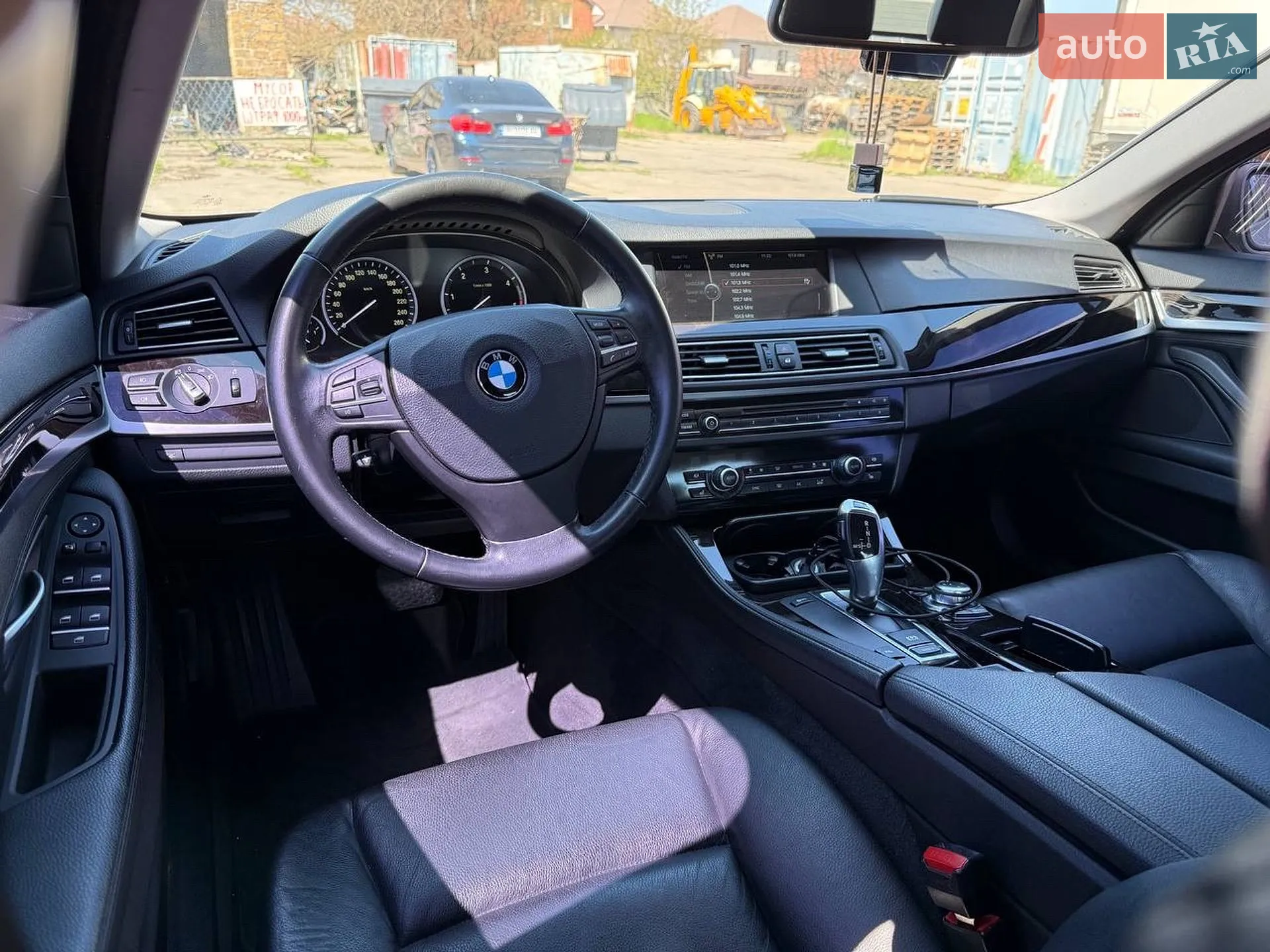 2011 BMW 5er - мініатюра 14