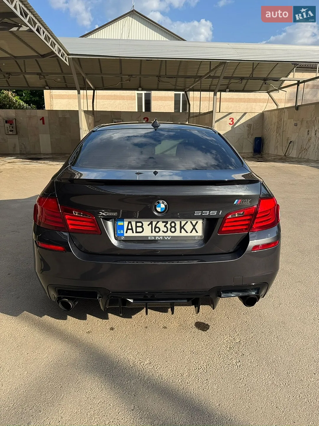 2012 BMW 5er - мініатюра 2