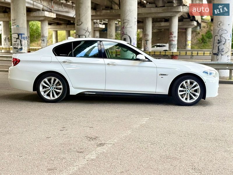 Седан BMW 5 Series 2015 в Одессе