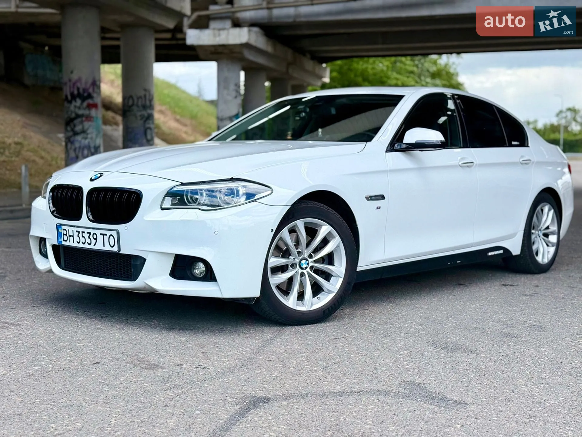 2015 BMW 5er - мініатюра 15