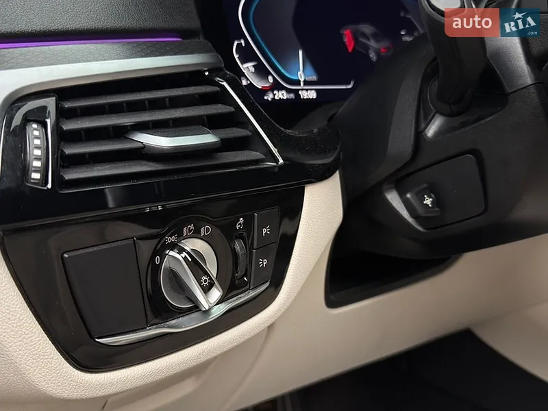 BMW 5 Series 2022 VIN WBA33AG05PCM13098 фото оголошення 29 з 82