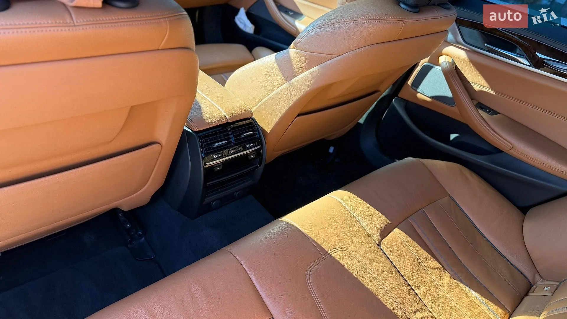 2016 BMW 5er - мініатюра 16