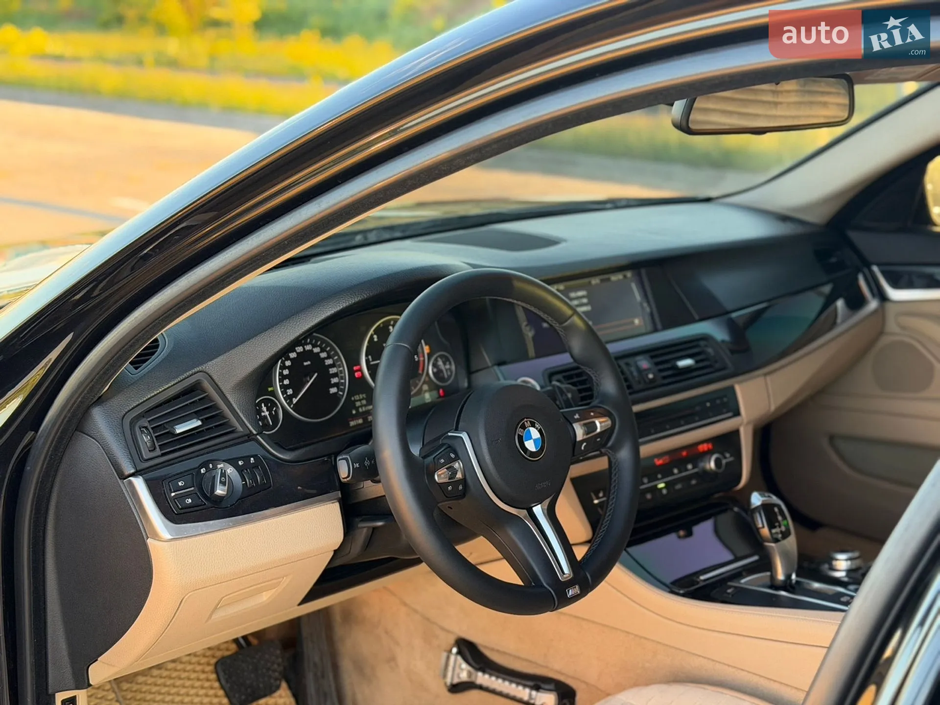 2011 BMW 5er - мініатюра 19