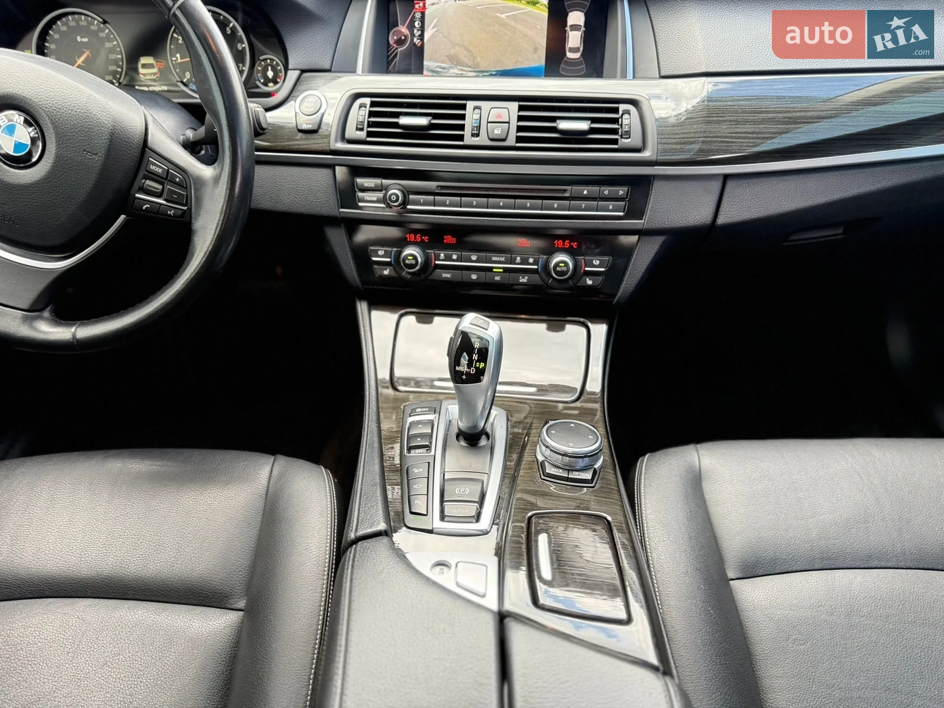 2016 BMW 5er - мініатюра 16