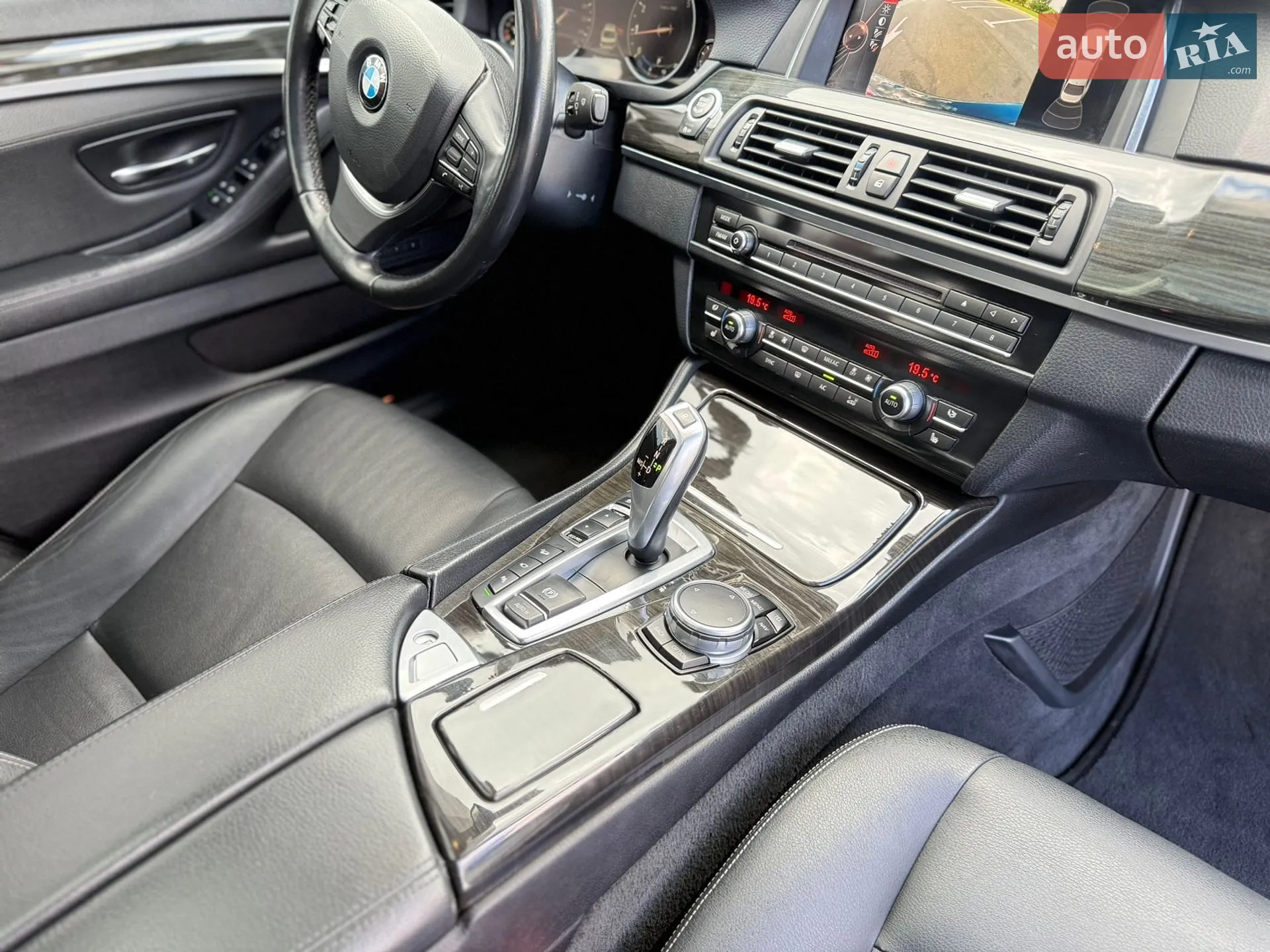 2016 BMW 5er - мініатюра 21