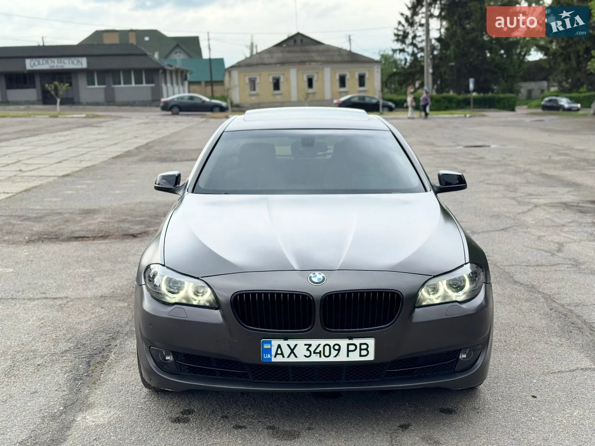 2012 BMW 5er - мініатюра 2