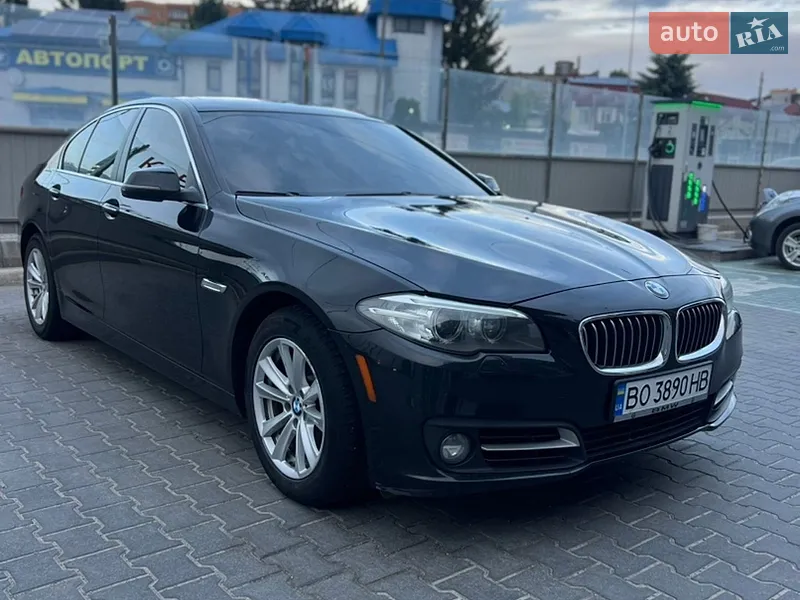 BMW 5 Series 2016 VIN WBA5A7C51GG642390 фото оголошення 2 з 103