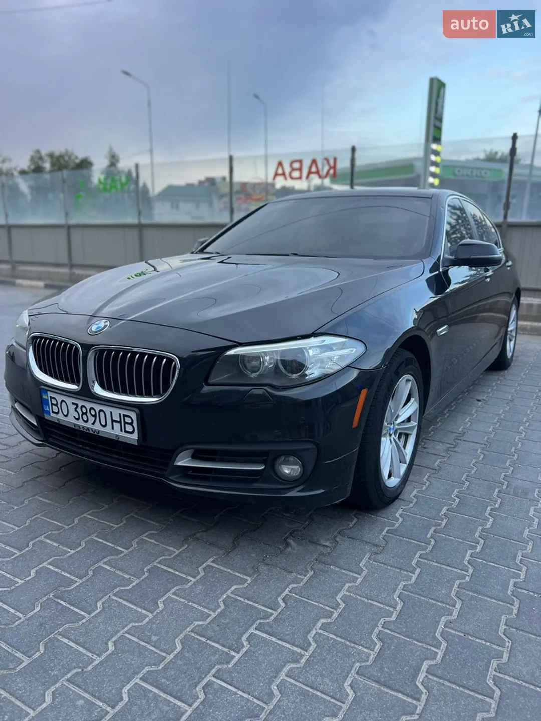 BMW 5 Series 2016 VIN WBA5A7C51GG642390 фото оголошення 3 з 50