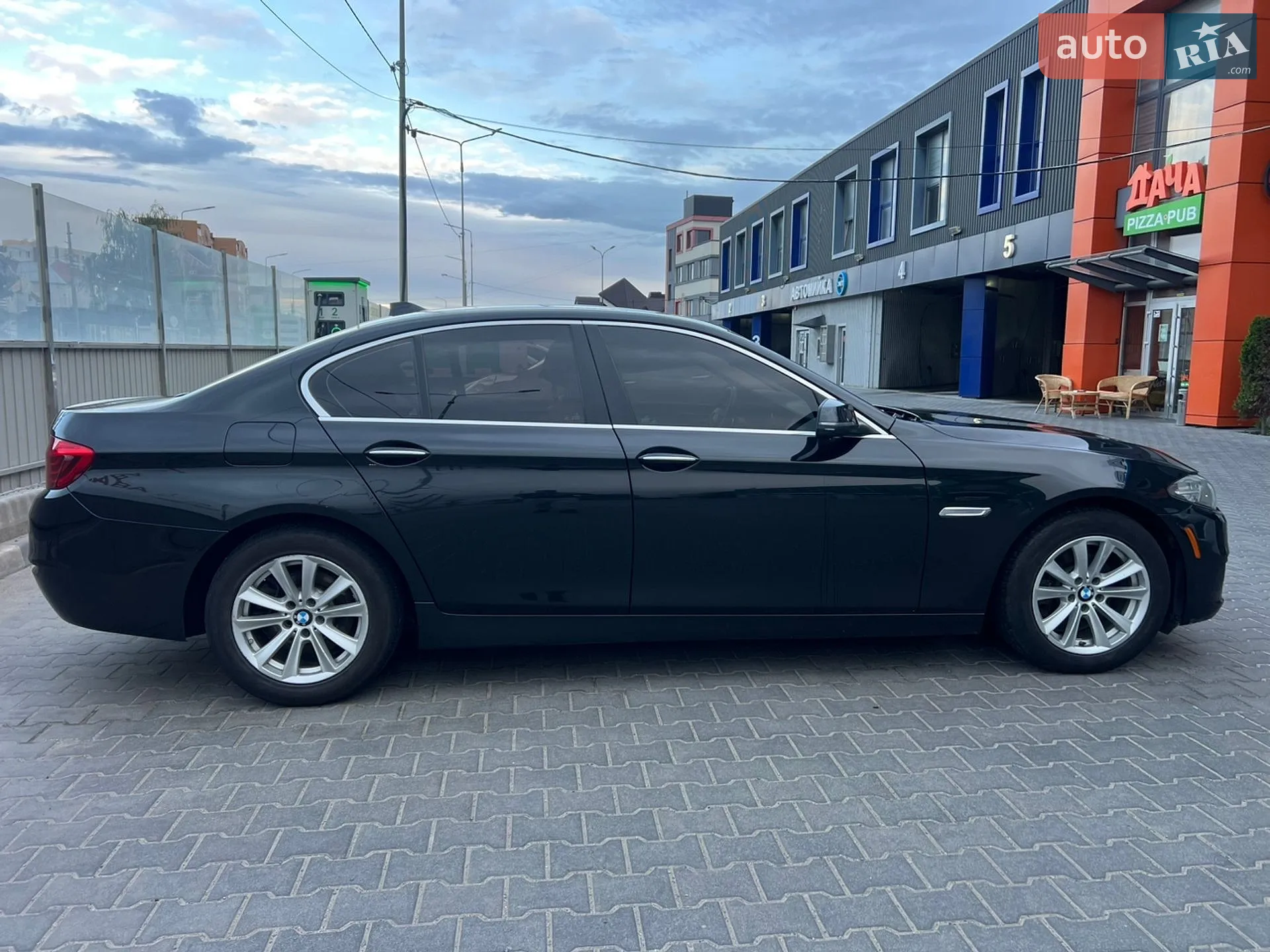 BMW 5 Series 2016 VIN WBA5A7C51GG642390 фото оголошення 7 з 50