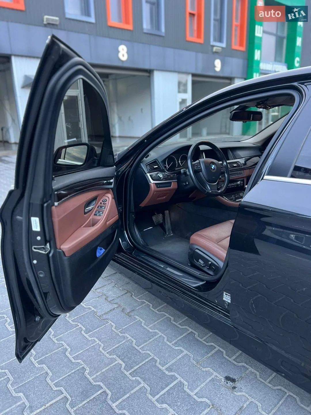 BMW 5 Series 2016 VIN WBA5A7C51GG642390 фото оголошення 18 з 50