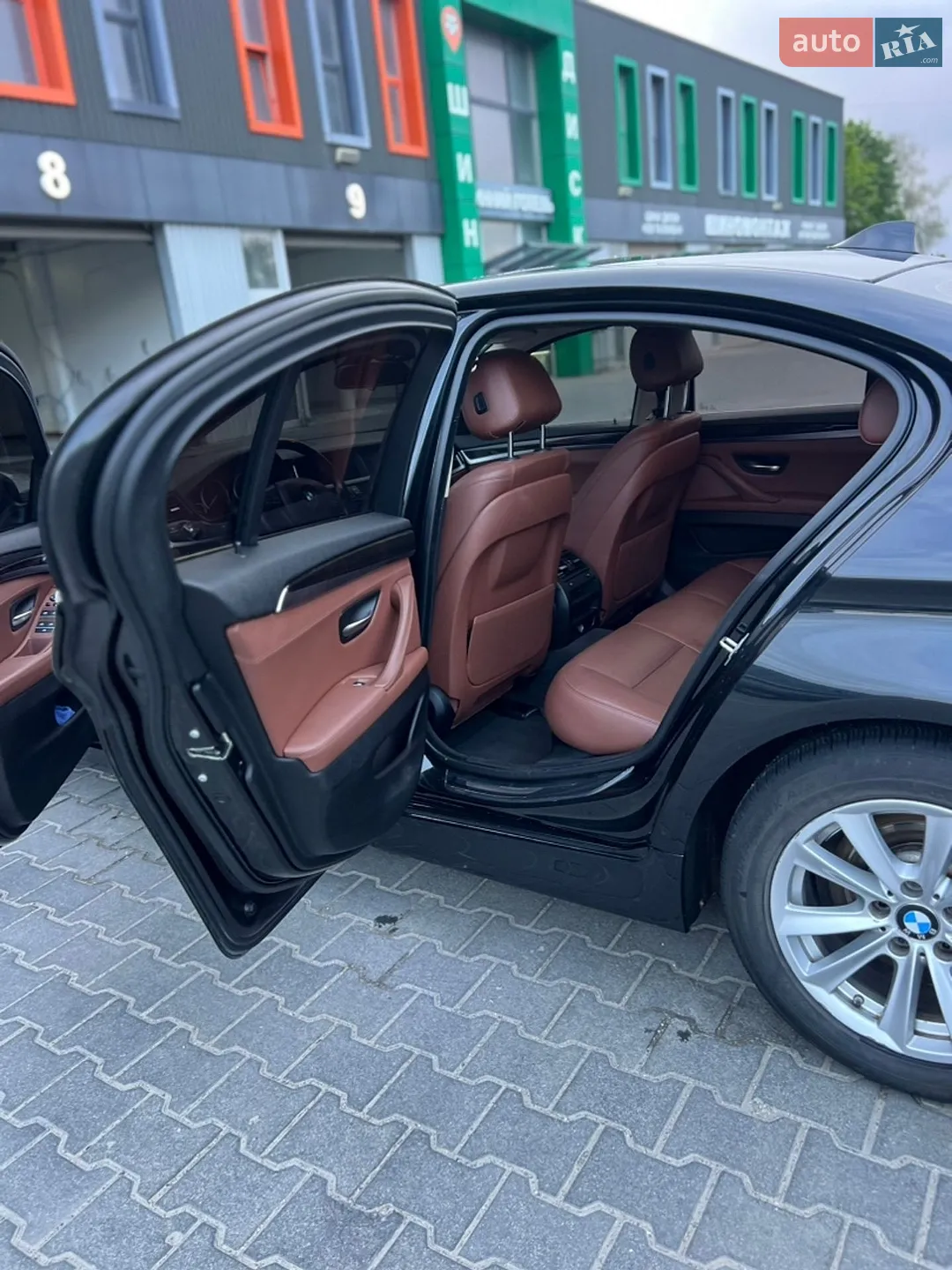 BMW 5 Series 2016 VIN WBA5A7C51GG642390 фото оголошення 22 з 50