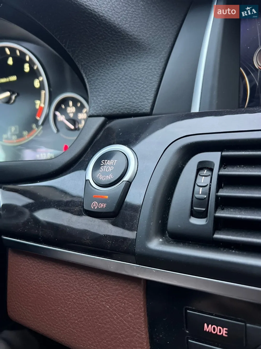 BMW 5 Series 2016 VIN WBA5A7C51GG642390 фото оголошення 37 з 50