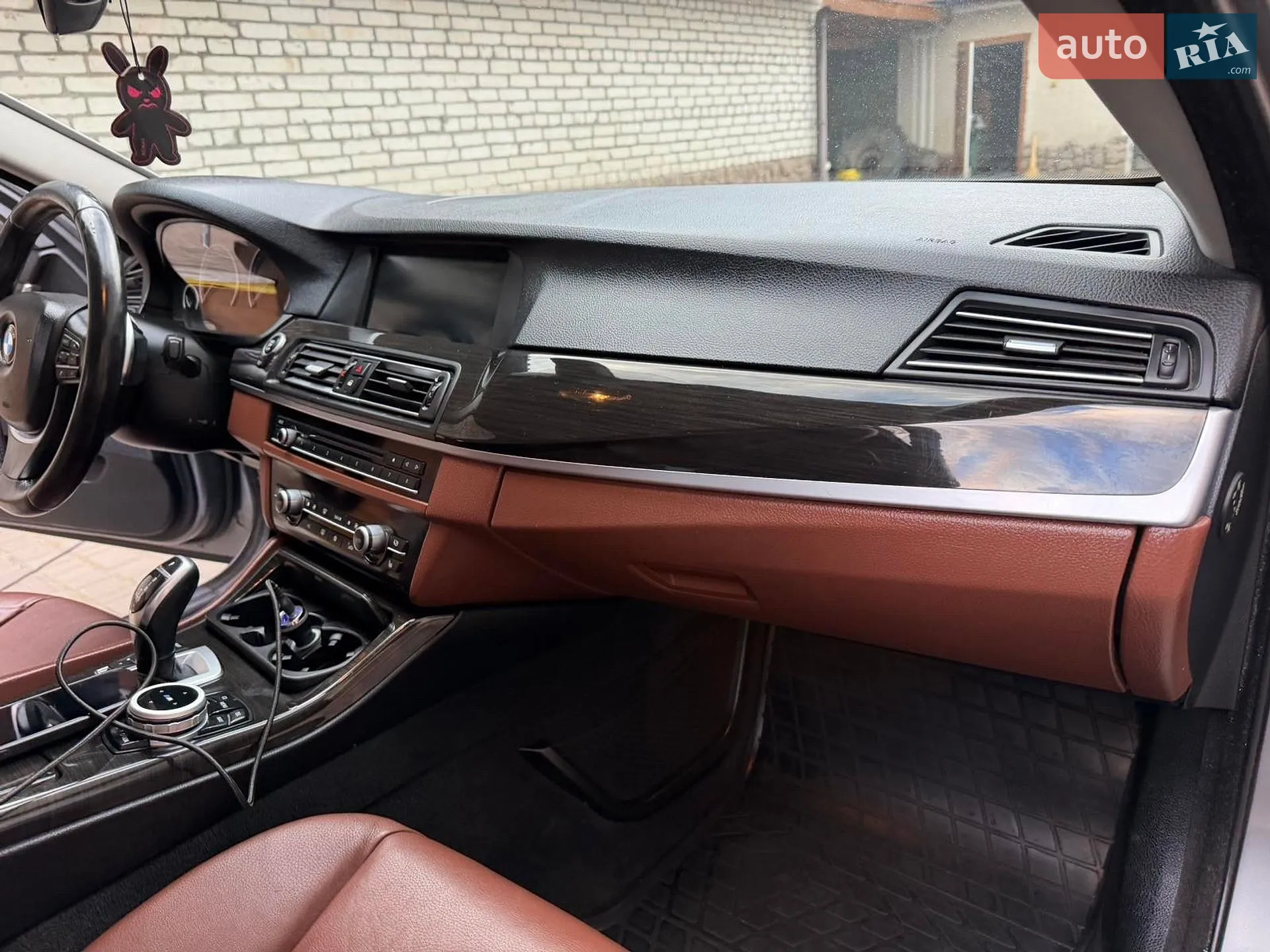 2012 BMW 5er - мініатюра 26