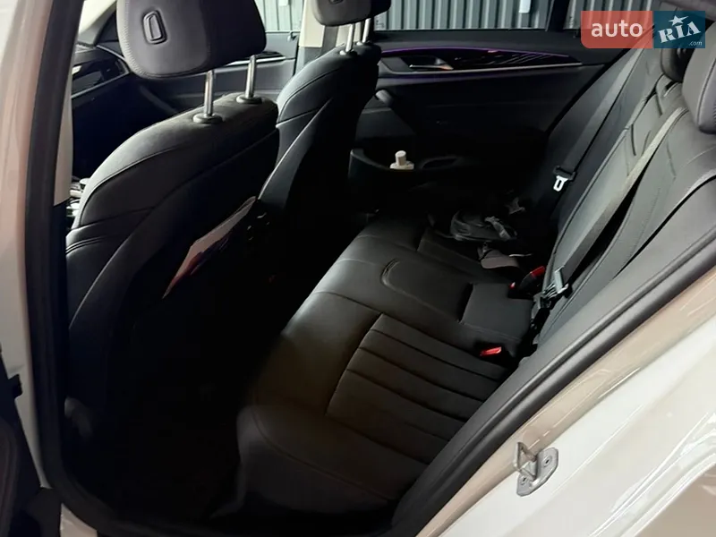 BMW 5 Series 2020 VIN WBA71AG050WX01750 фото оголошення 11 з 50