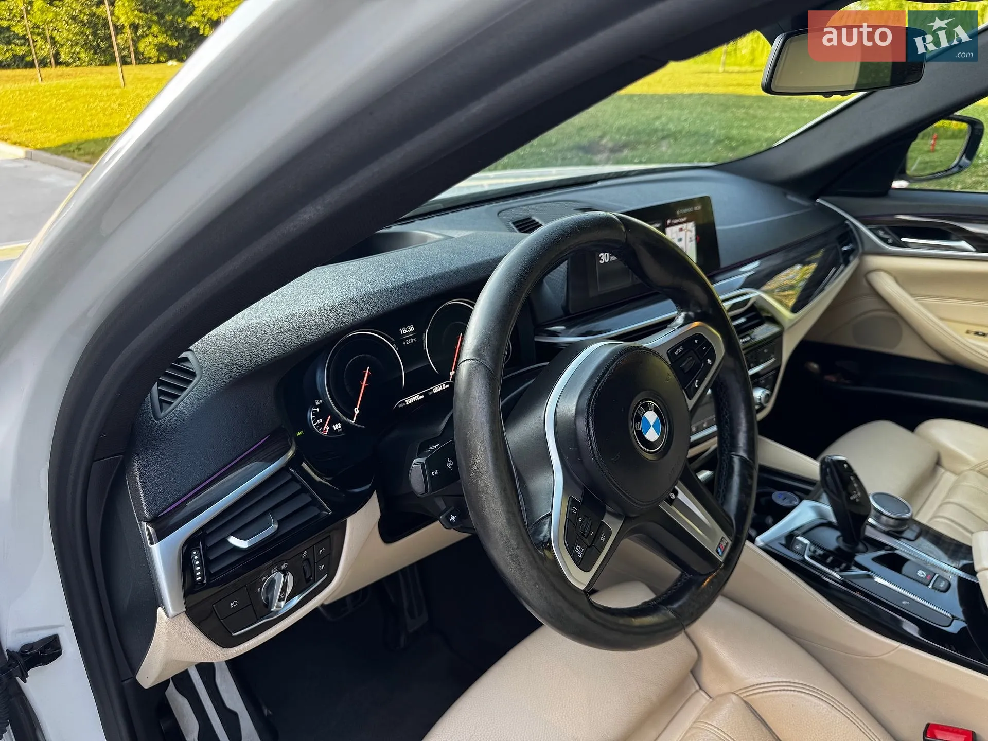 2017 BMW 5er - мініатюра 16