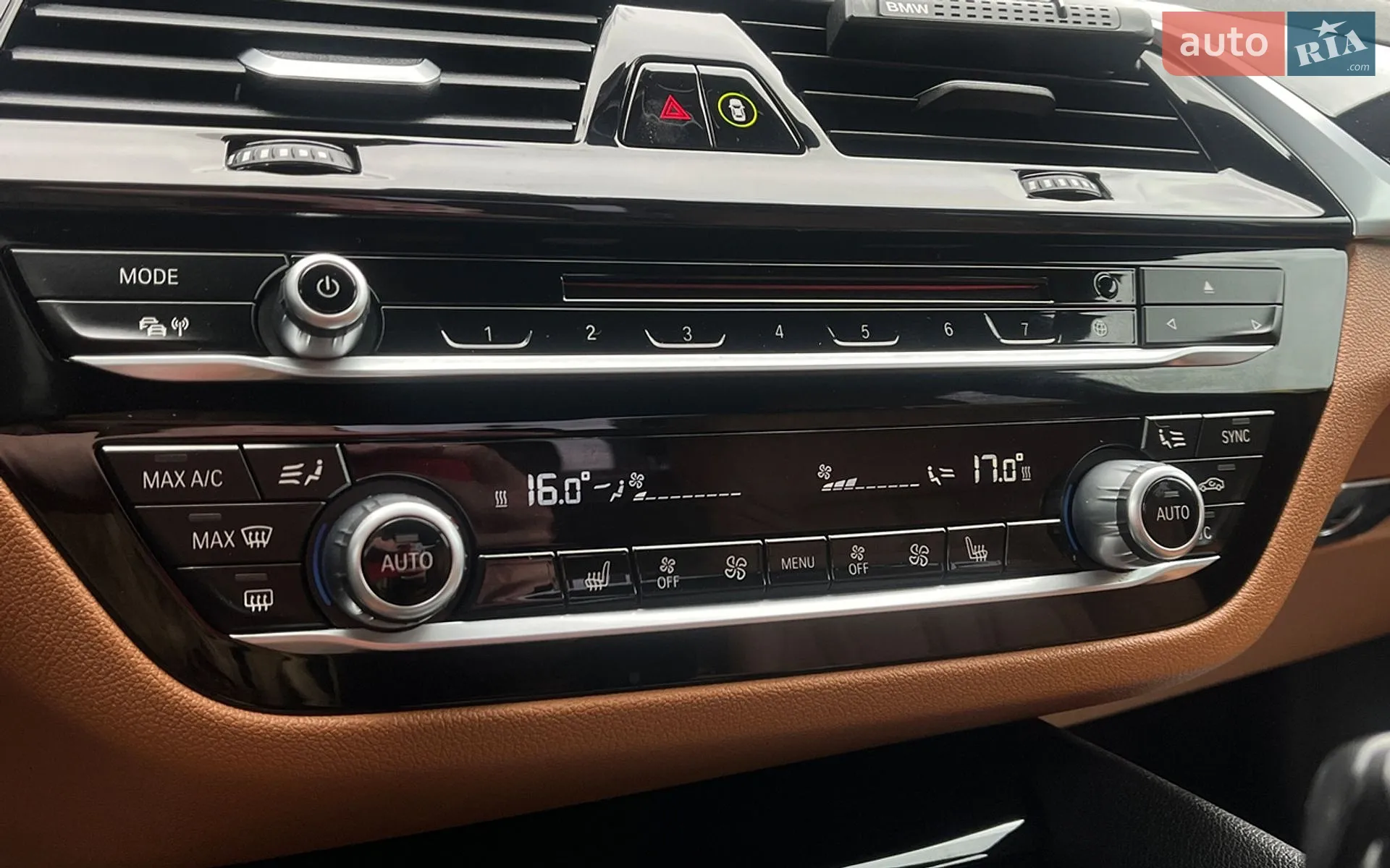 2017 BMW 5er - мініатюра 15