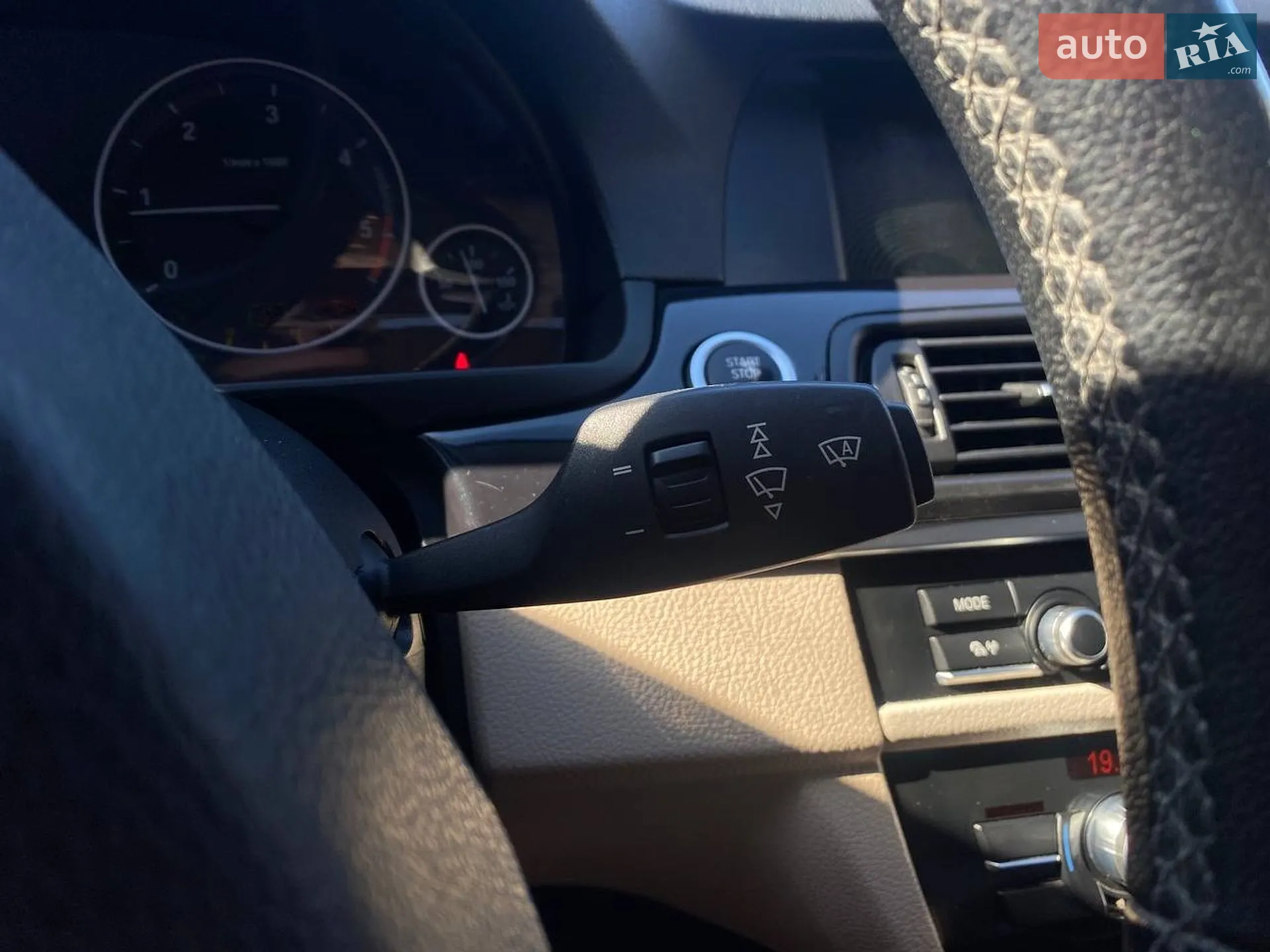 2010 BMW 5er - мініатюра 37