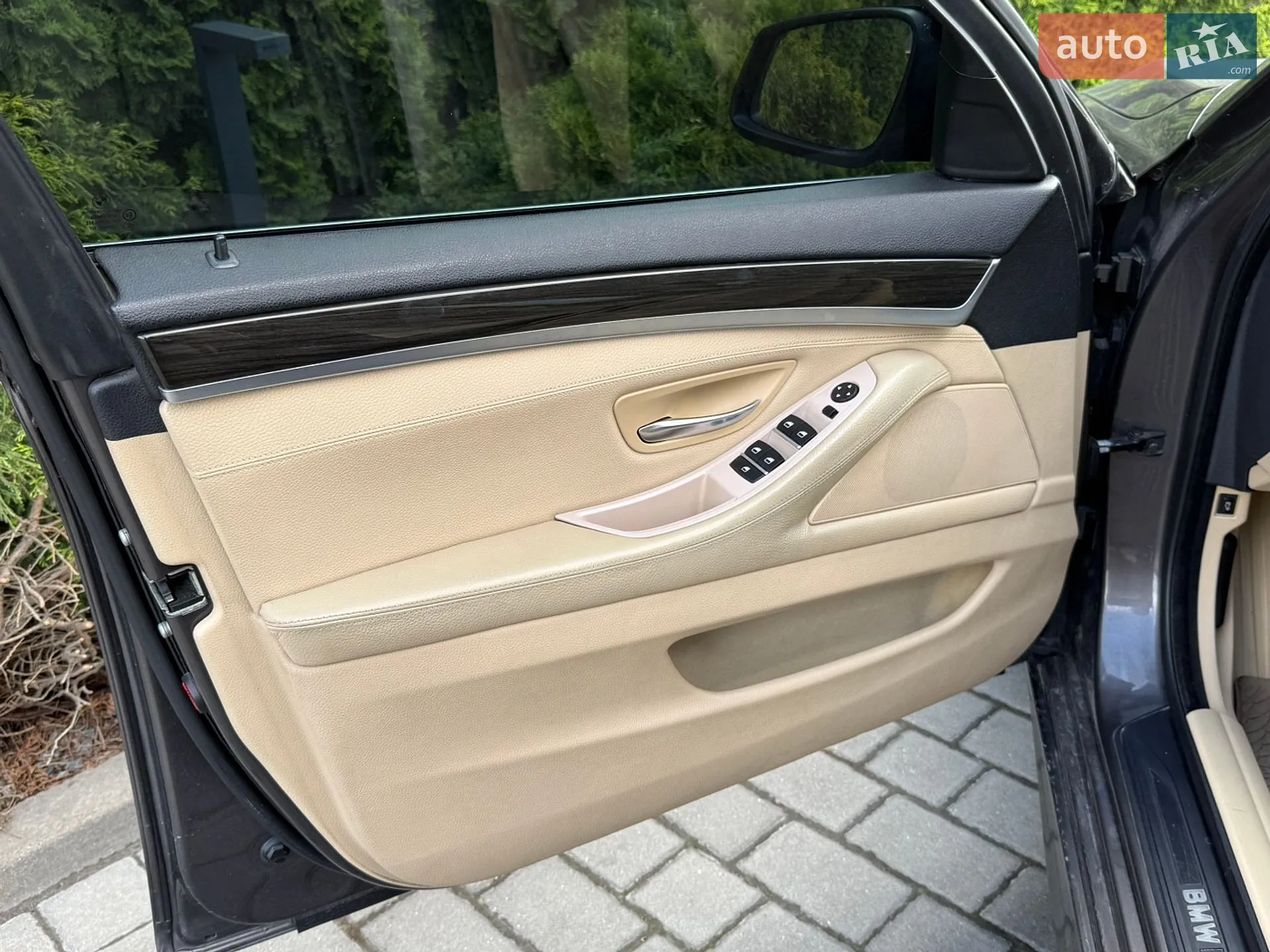2010 BMW 5er - мініатюра 25