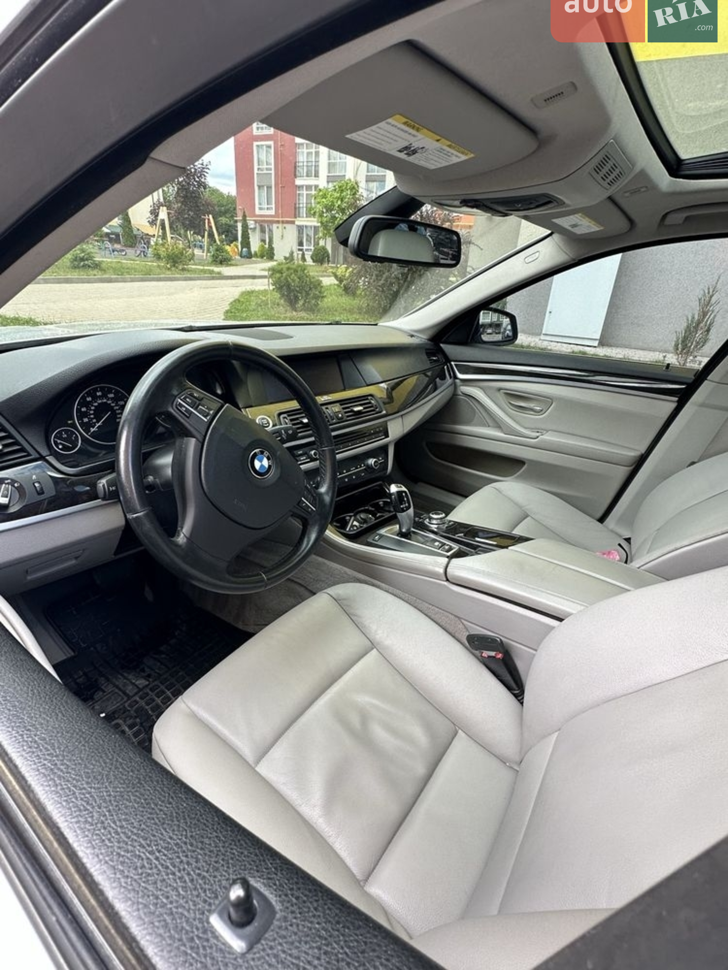 2011 BMW 5er - мініатюра 7