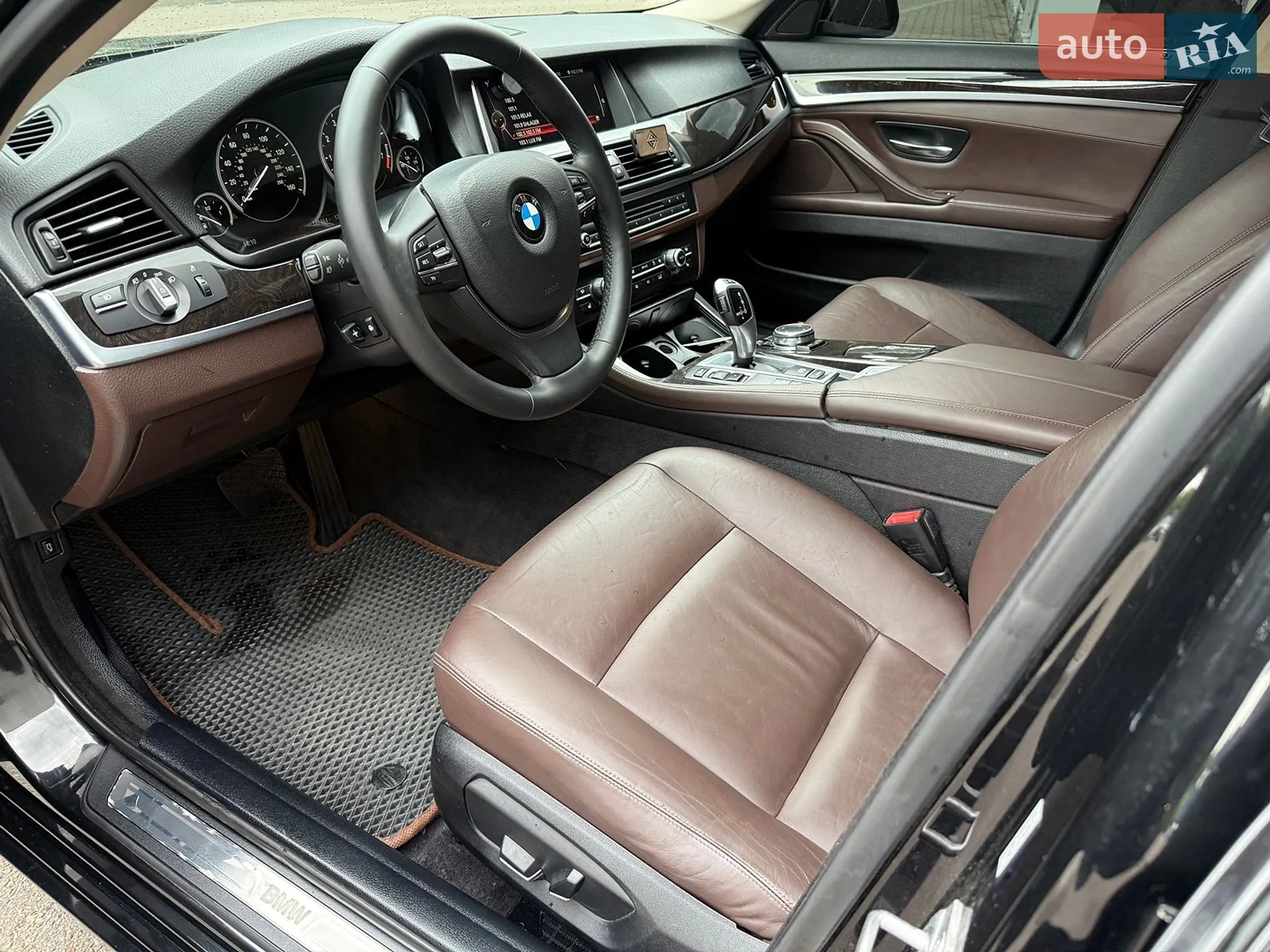 2015 BMW 5er - мініатюра 12