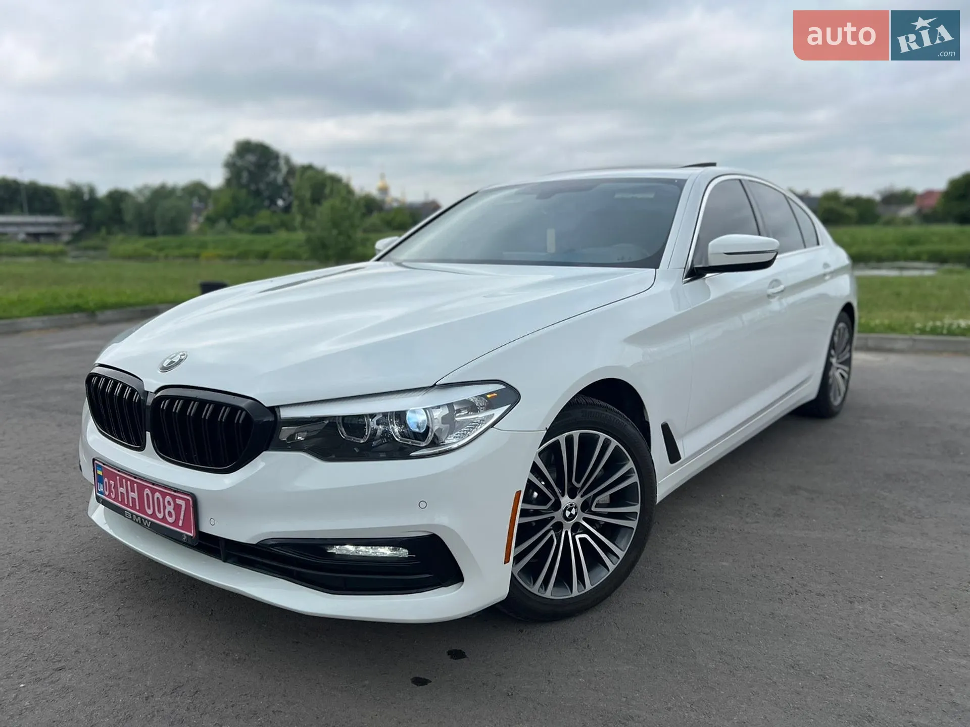 2017 BMW 5er - мініатюра 2