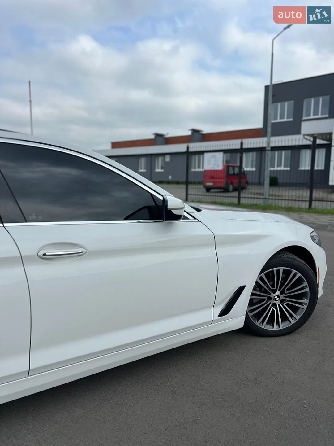 2017 BMW 5er - мініатюра 13