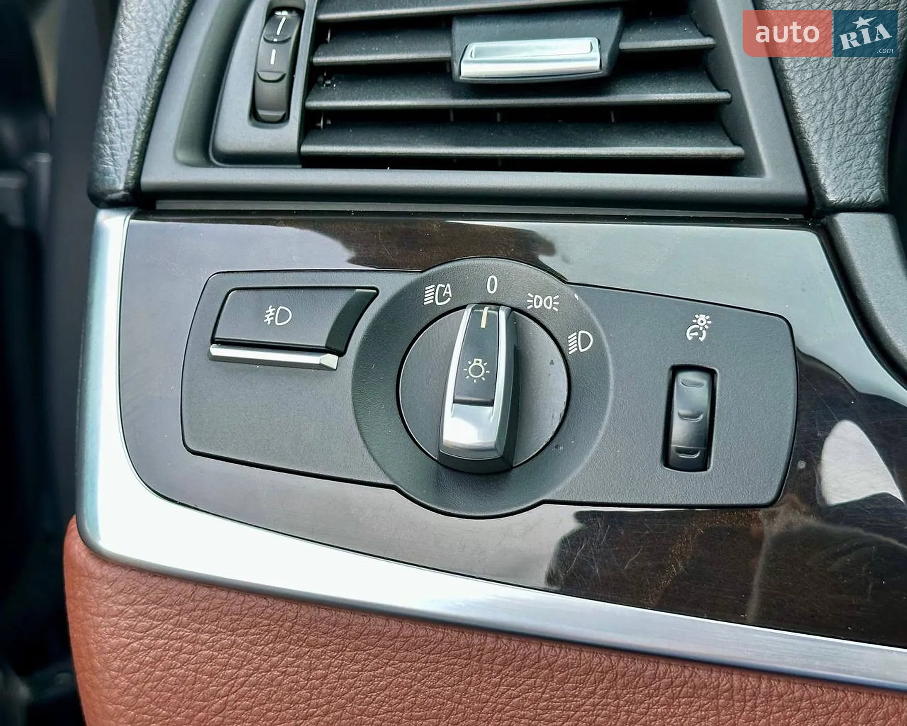 2011 BMW 5er - мініатюра 28