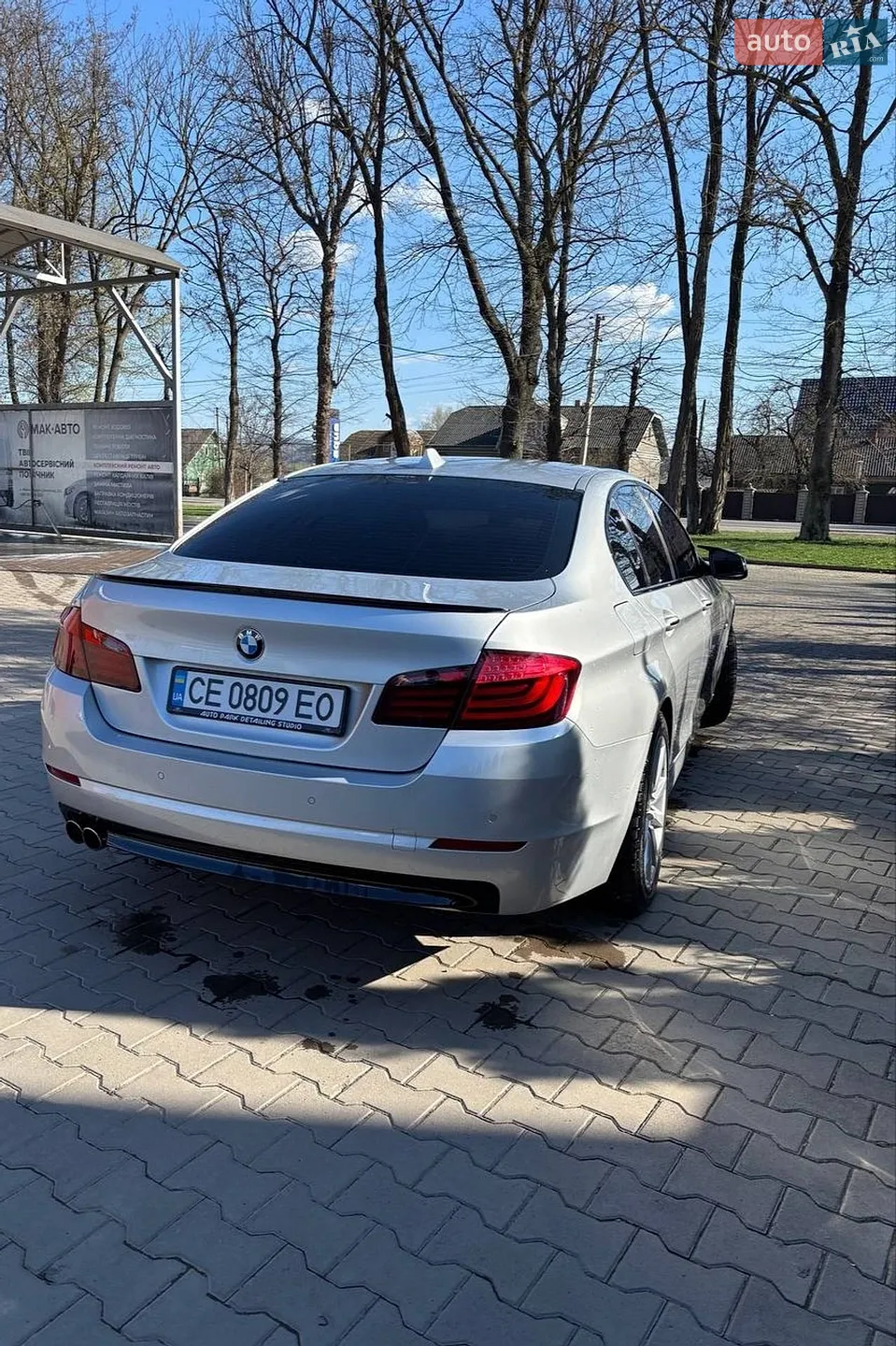 2010 BMW 5er - мініатюра 9