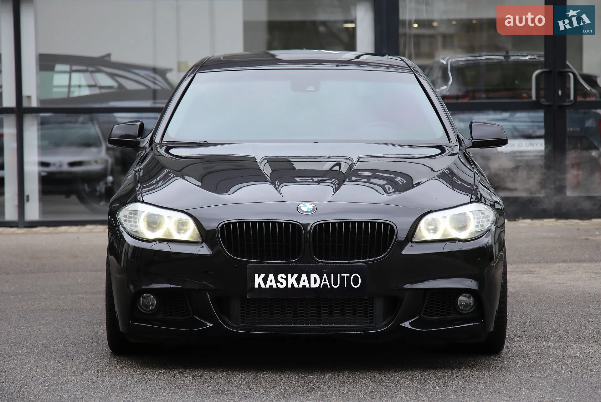 2011 BMW 5er - мініатюра 2