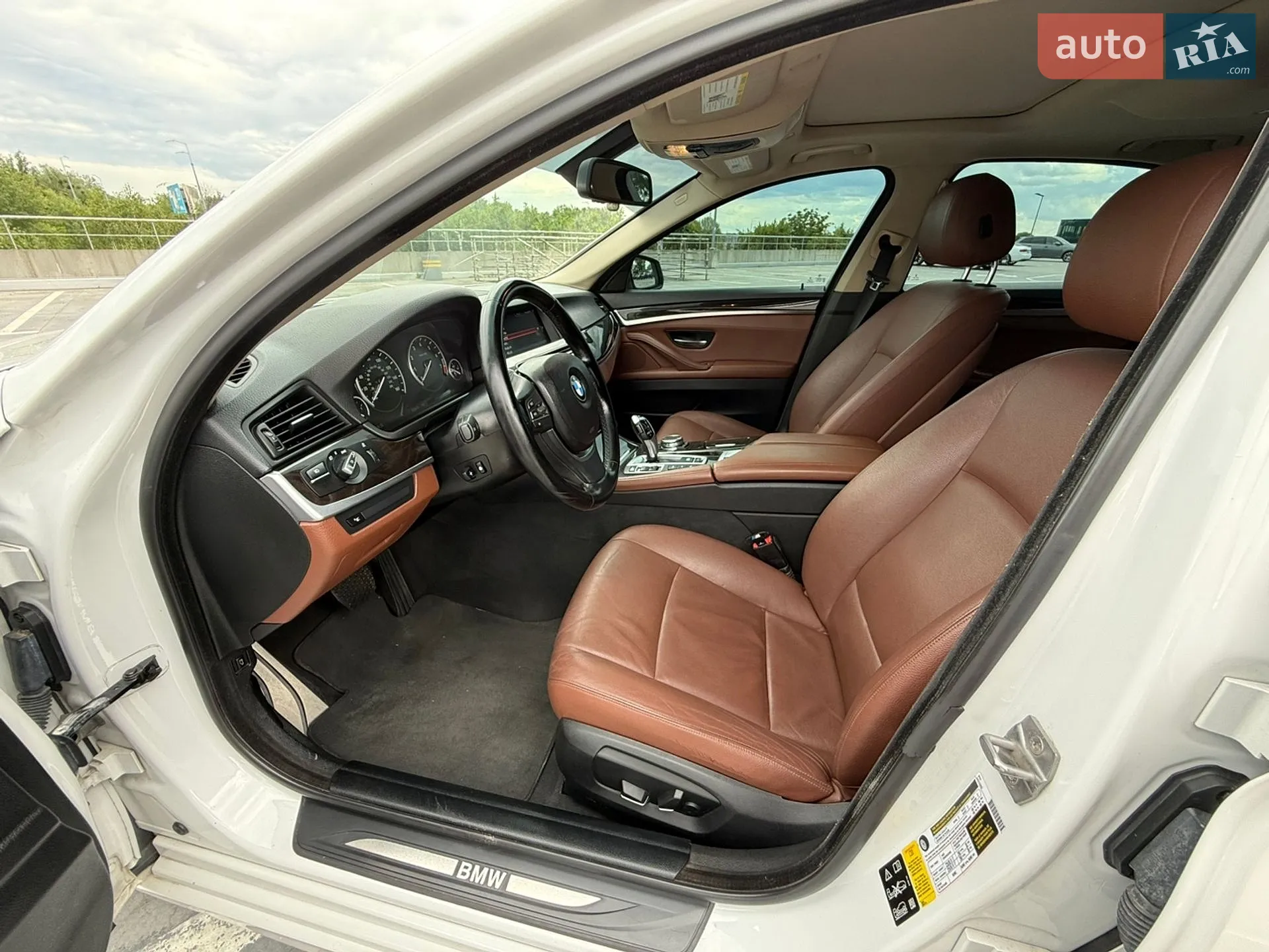 2015 BMW 5er - мініатюра 19
