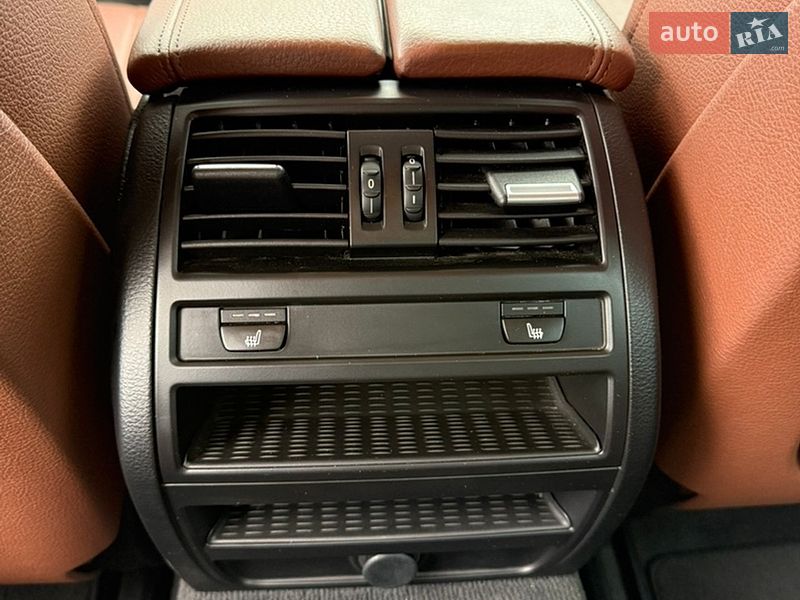 Седан BMW 5 Series 2015 в Киеве