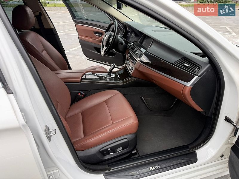 Седан BMW 5 Series 2015 в Киеве