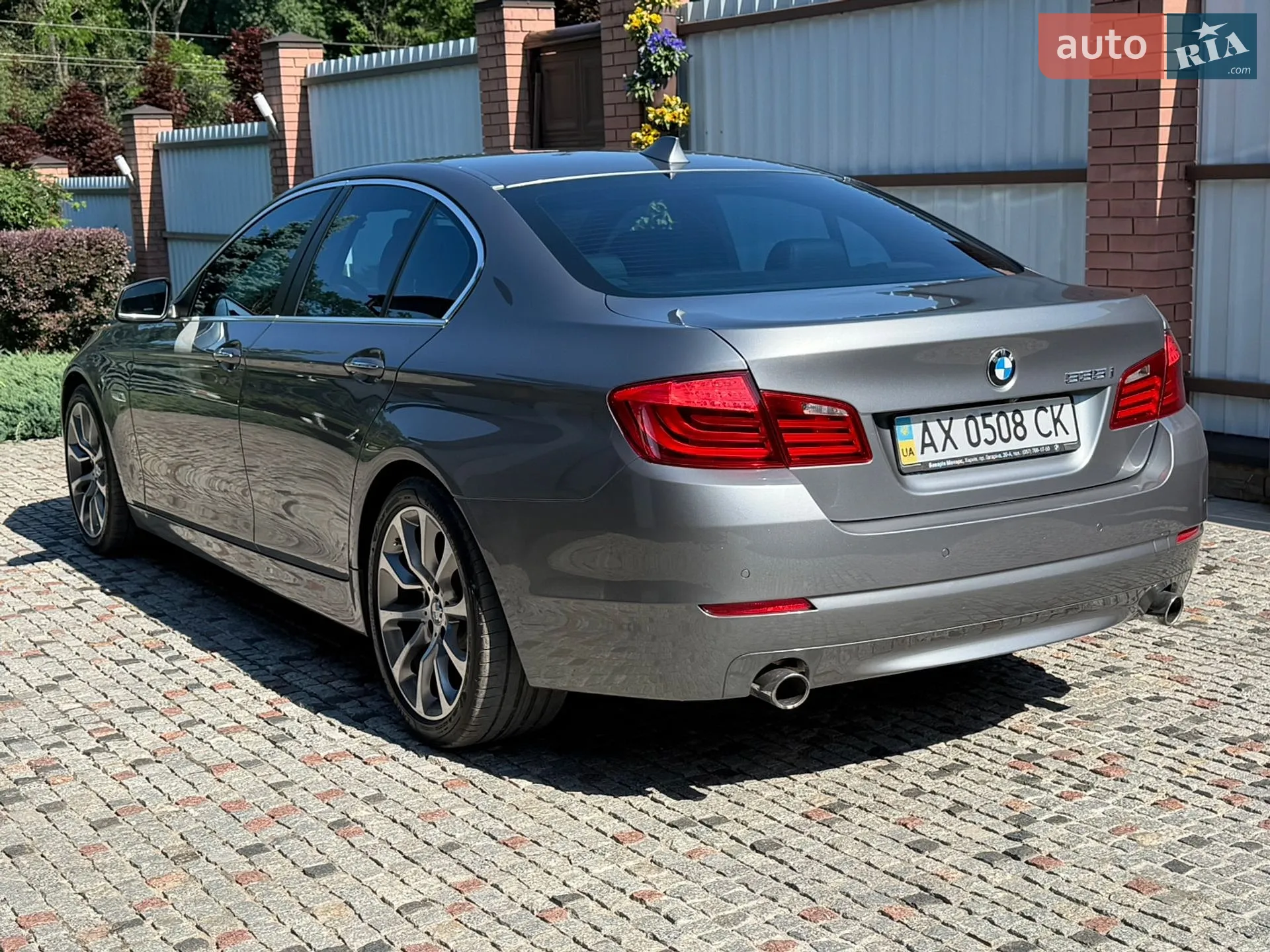 2012 BMW 5er - мініатюра 2