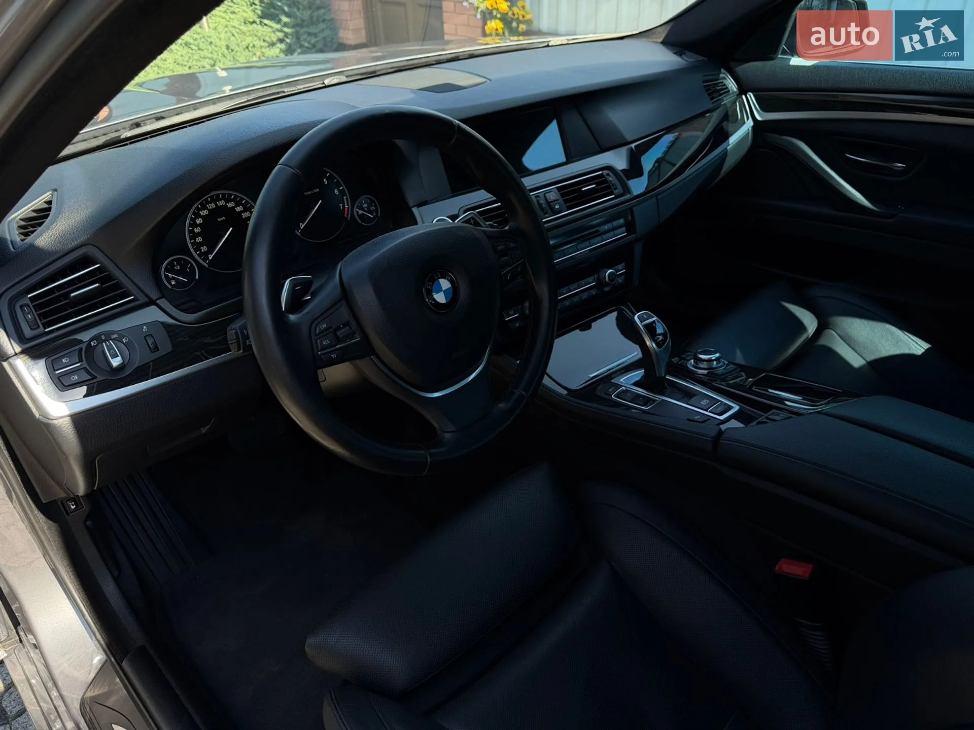 2012 BMW 5er - мініатюра 9