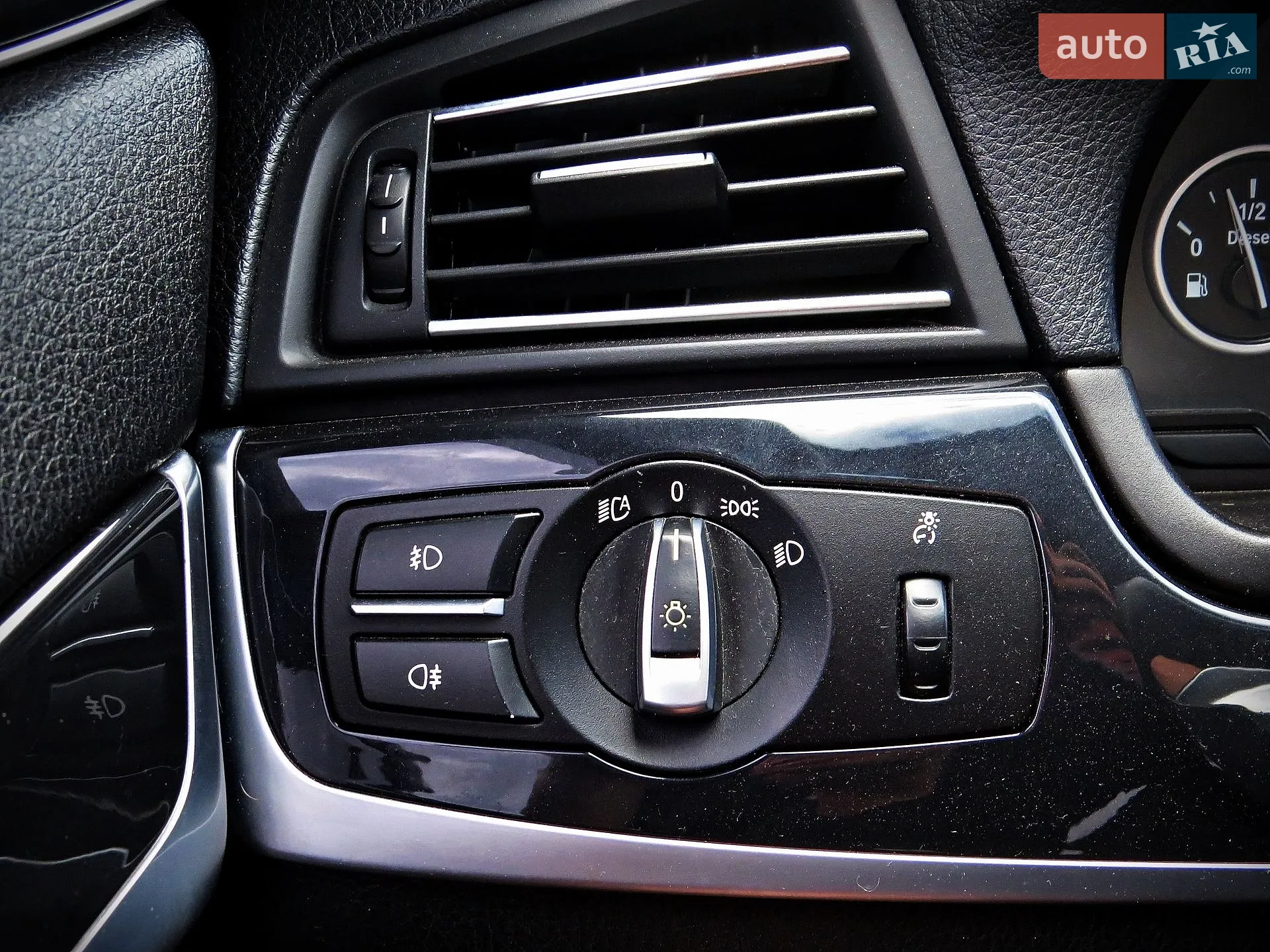 2010 BMW 5er - мініатюра 11