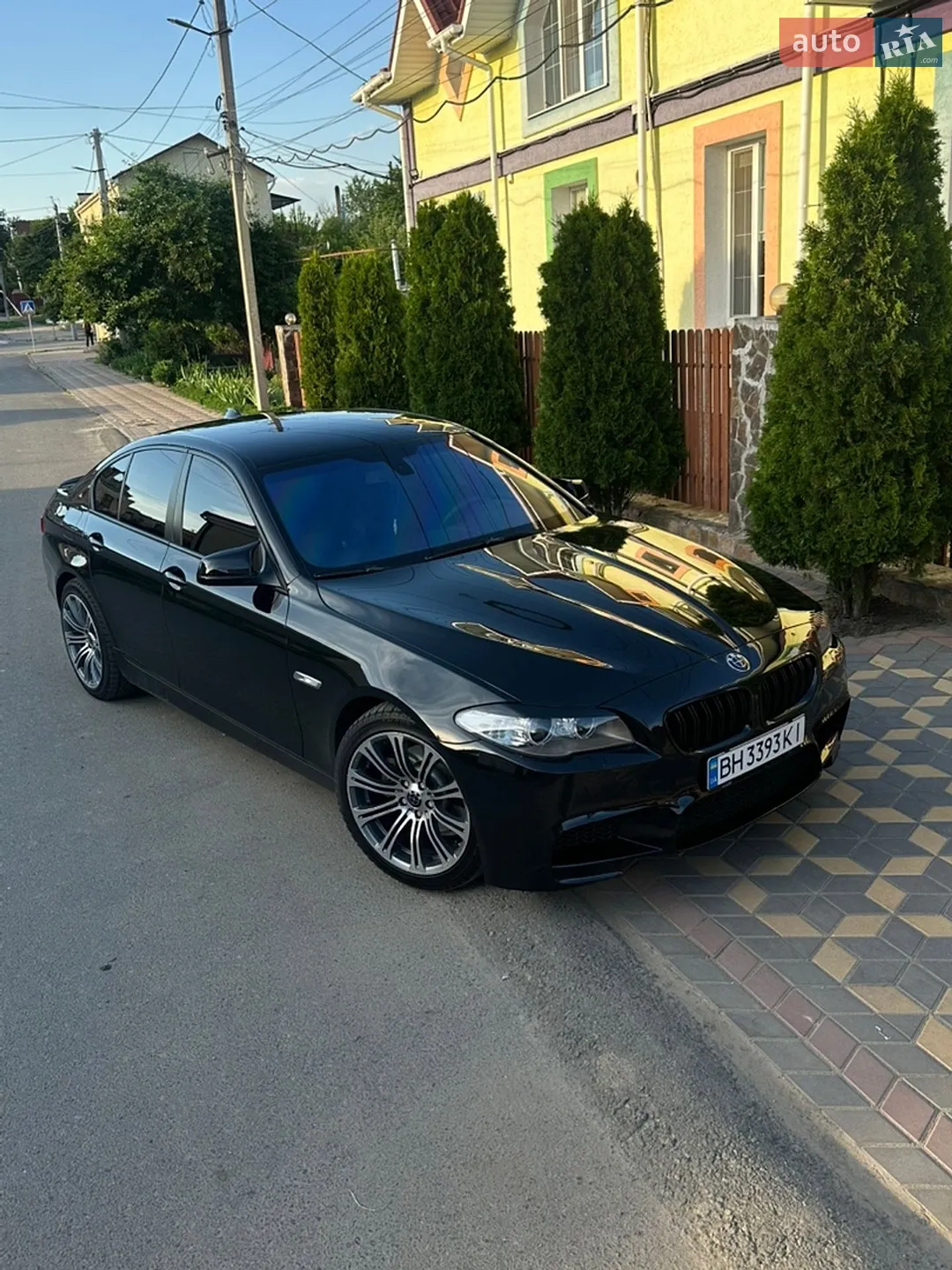 2012 BMW 5er - мініатюра 2
