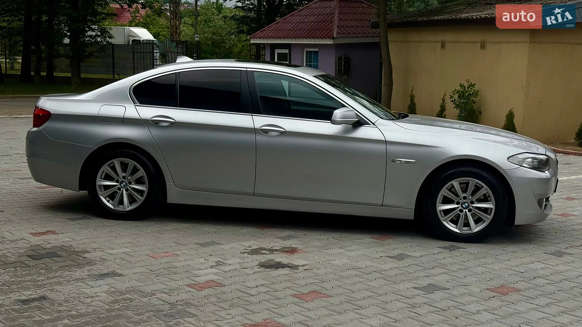 2011 BMW 5er - мініатюра 21
