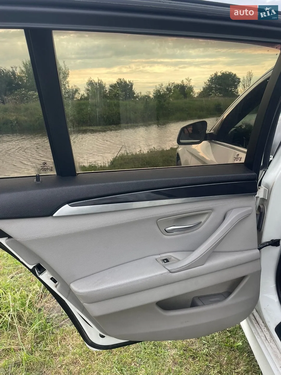 2013 BMW 5er - мініатюра 10