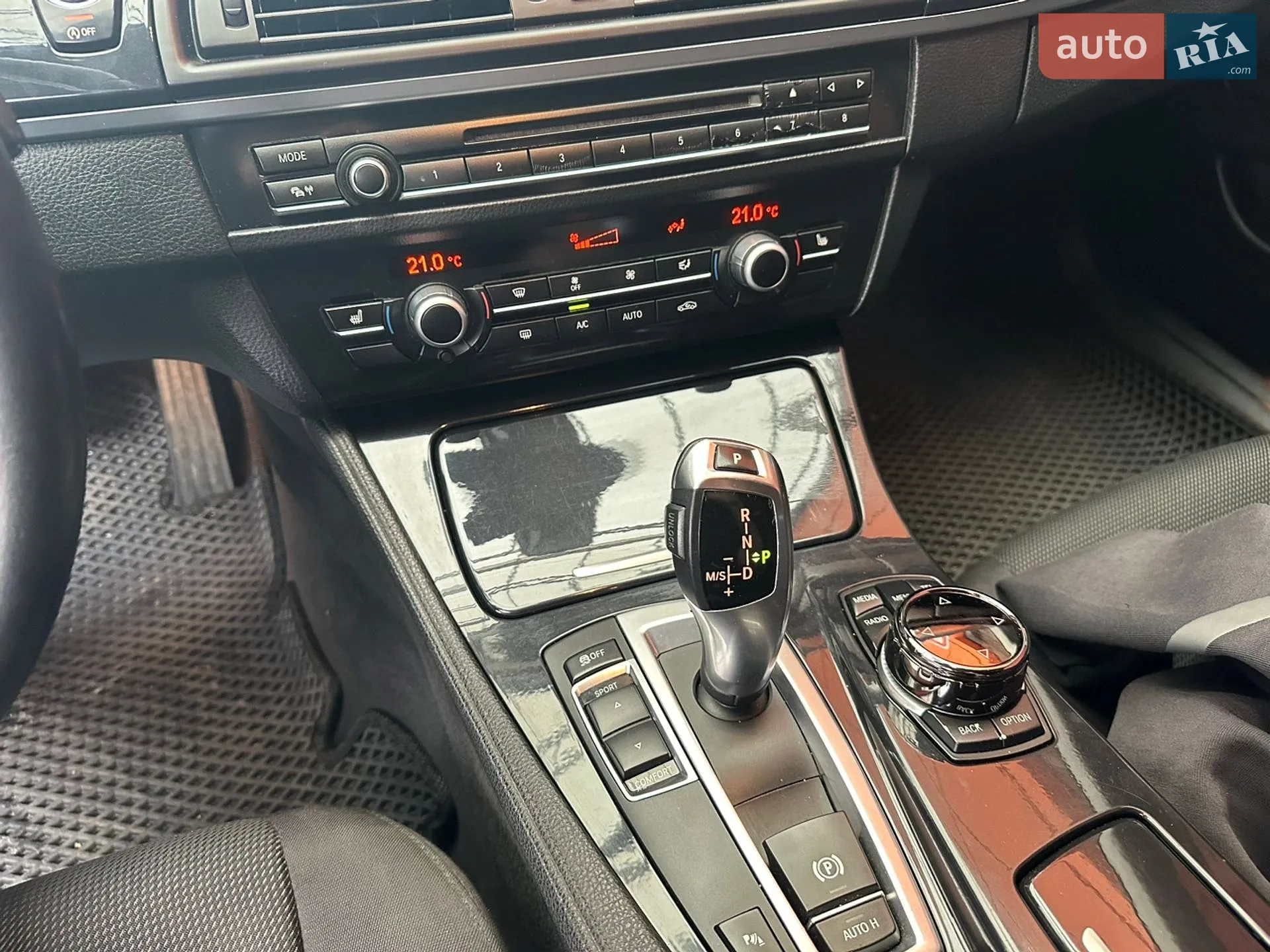 2012 BMW 5er - мініатюра 8