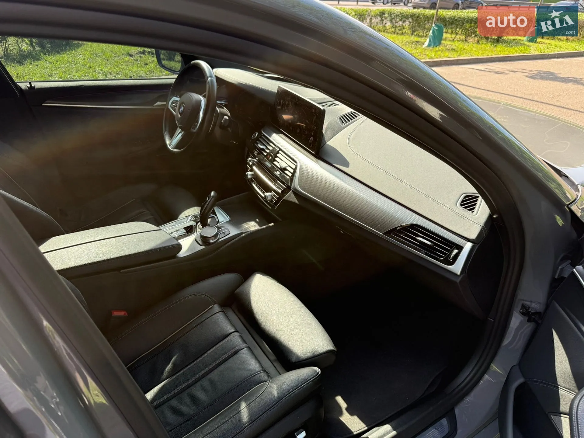 2021 BMW 5er - мініатюра 2