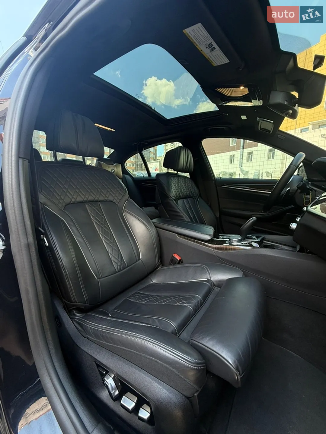 2017 BMW 5er - мініатюра 32