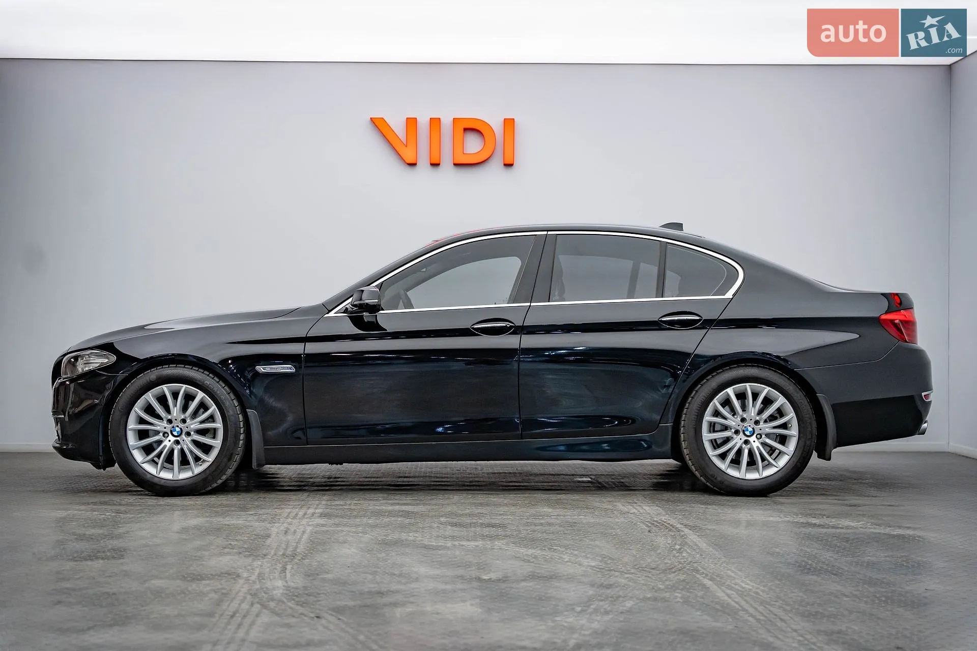 2013 BMW 5er - мініатюра 3